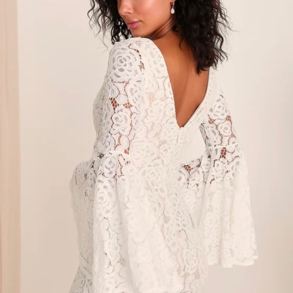Duchess Ivory Lace Bell Sleeve Maxi Dress - Picture 3 of 10